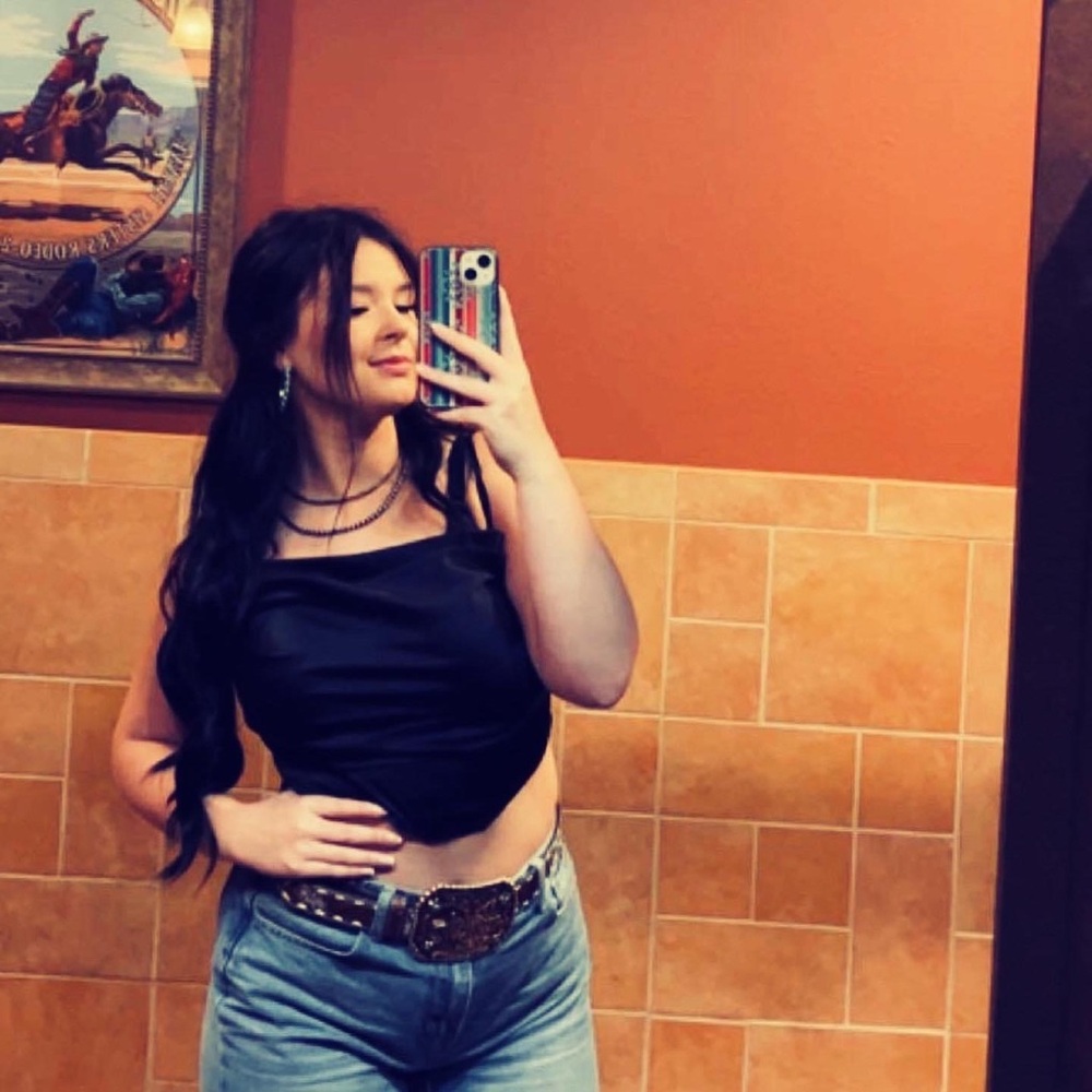CUTE CROPPED TANK